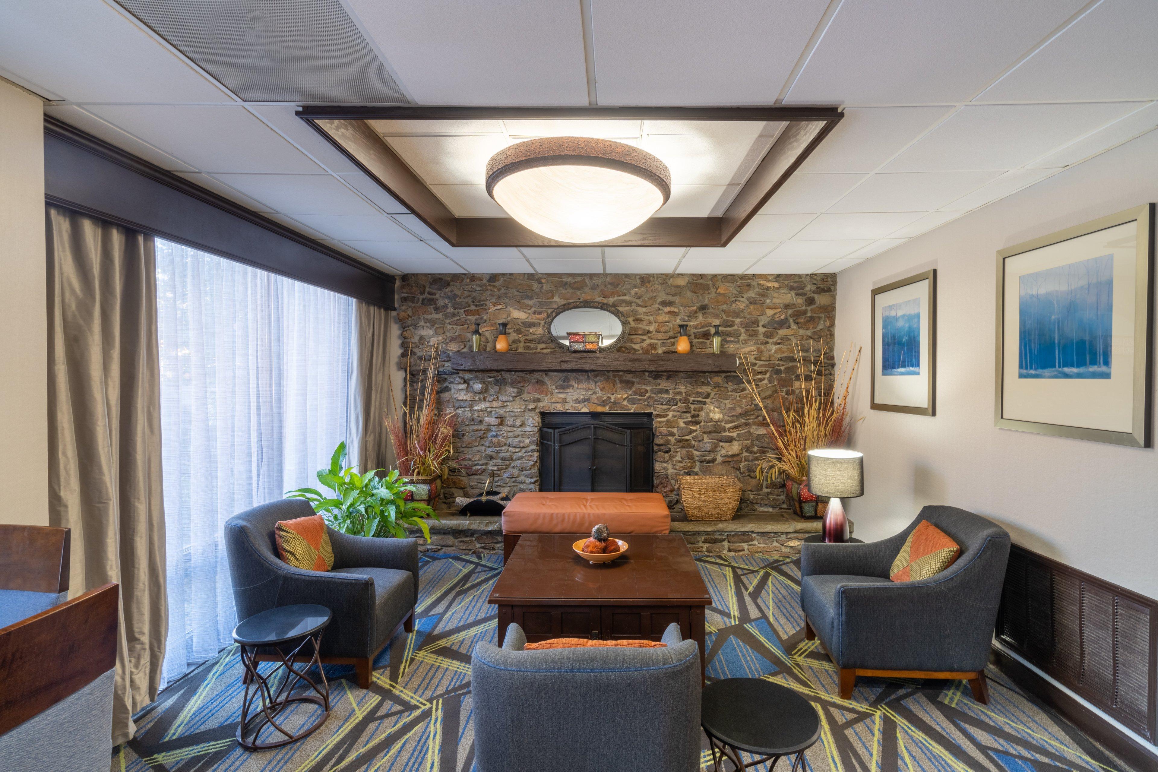 Holiday Inn Express Forsyth By Ihg Exterior foto