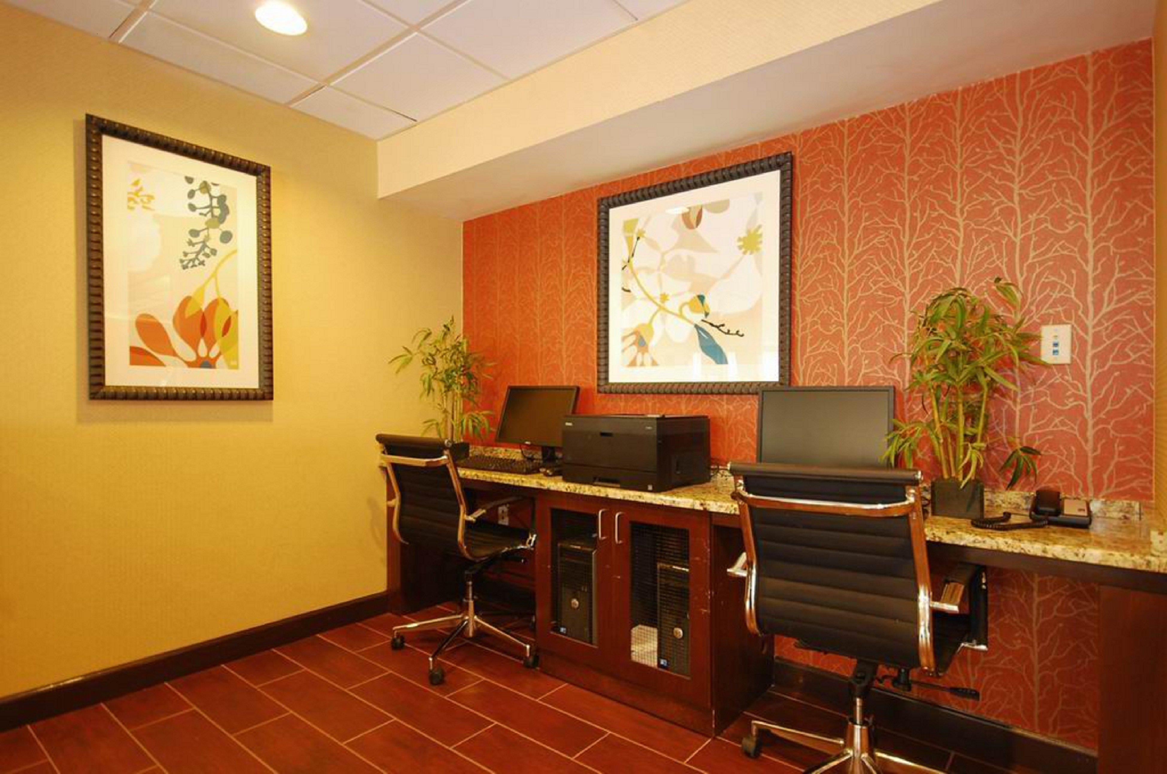 Holiday Inn Express Forsyth By Ihg Exterior foto