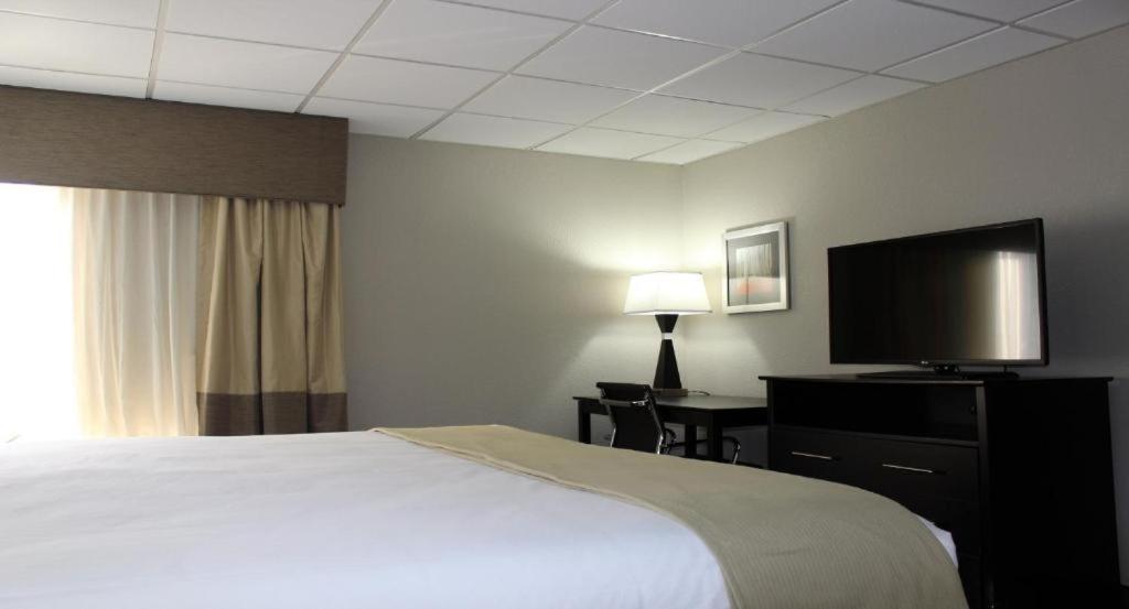 Holiday Inn Express Forsyth By Ihg Exterior foto