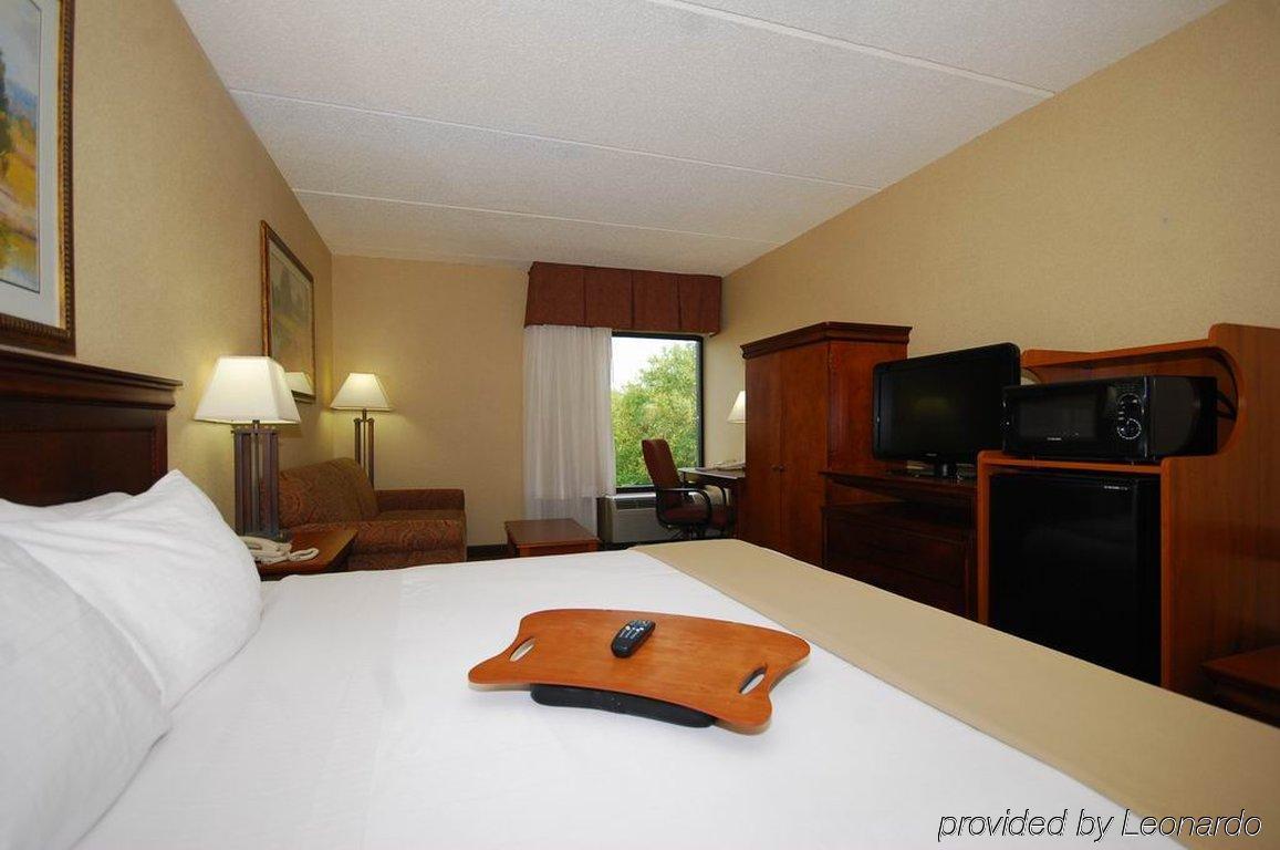 Holiday Inn Express Forsyth By Ihg Habitación foto